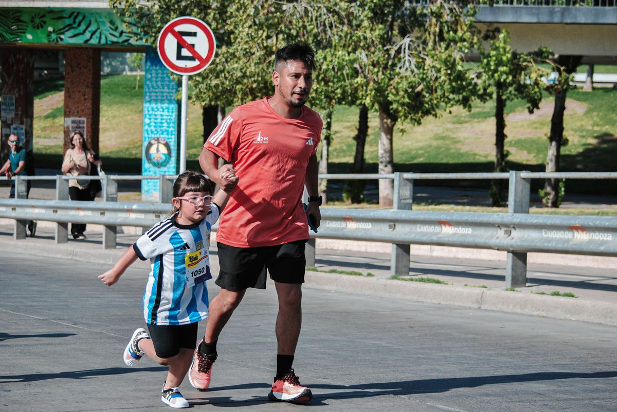 En esta cuarta edición la Donaton 2026 contará con circuitos de 10K y 5K, una instancia participativa de 2K y propuestas pensadas especialmente para niños, niñas y familias que deseen sumarse a esta carrera solidaria. En esta cuarta edición la Donaton 2026 contará con circuitos de 10K y 5K, una instancia participativa de 2K y propuestas pensadas especialmente para niños, niñas y familias que deseen sumarse a esta carrera solidaria.