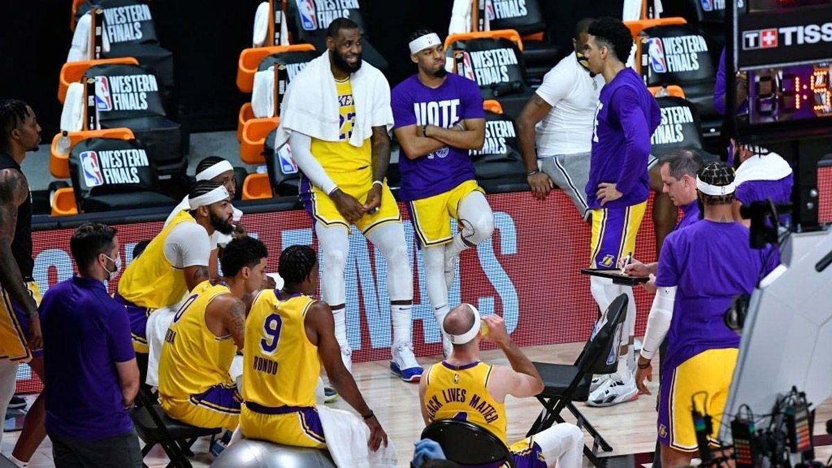 Los Ángeles Lakers comenzaron triunfales ante Denver Nuggets