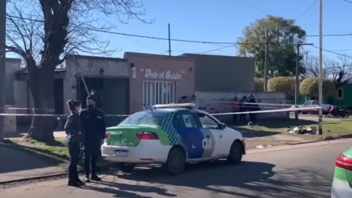 Los vecinos se mostraron sorprendidos por lo ocurrido en Bragado, donde un hombre intentó asesinar a su expareja y luego se suicidó