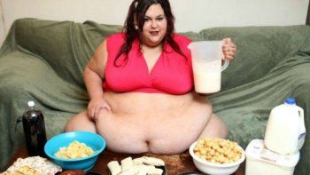 Es modelo y ahora quiere convertirse en la mujer más obesa del mundo
