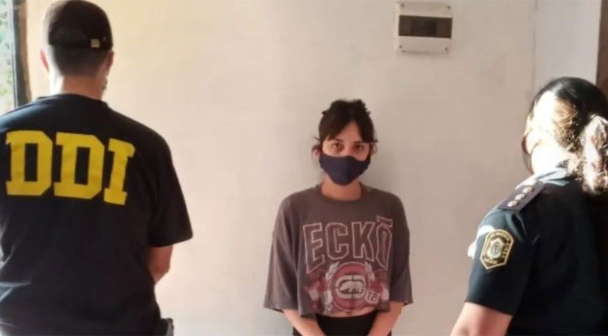 Crimen en Castelar: una joven de 18 años fue apresada acusada de ser la coautora del asesinato de un jubilado de 82 años en esa localidad bonaerense. Foto: gentileza www.vivieloeste.com.ar