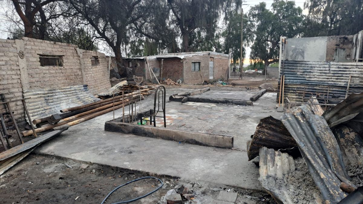 En las inmediaciones de la calle Las Mentas, el panorama es desolador. En las inmediaciones de la calle Las Mentas, el panorama es desolador.