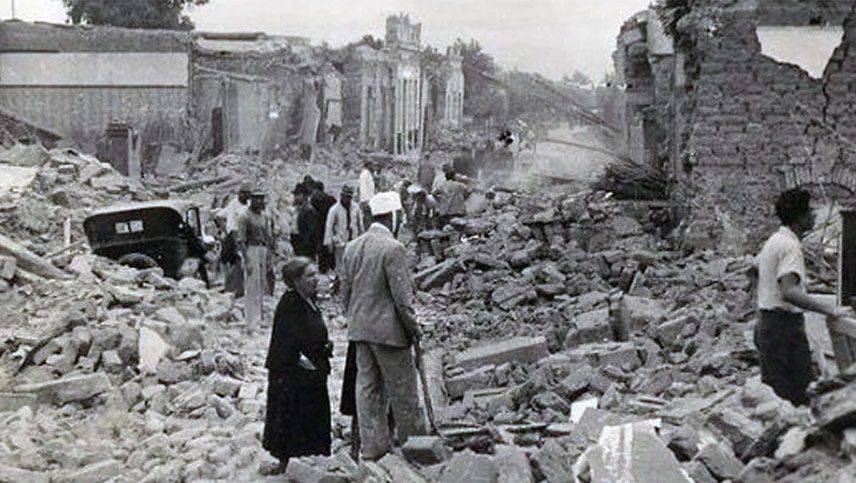 El terremoto de San Juan de 1944 ocurrió a las 20:52 del sábado 15 de enero de ese año , y tuvo su epicentro en las proximidades de La Laja (departamento Albardón).