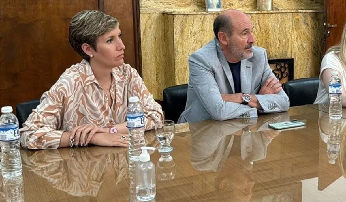 Latorre busca la aprobación que lleve al proyecto al recinto. La media sanción en Senadores llegaría el 9 de abril. Latorre busca la aprobación que lleve al proyecto al recinto. La media sanción en Senadores llegaría el 9 de abril.