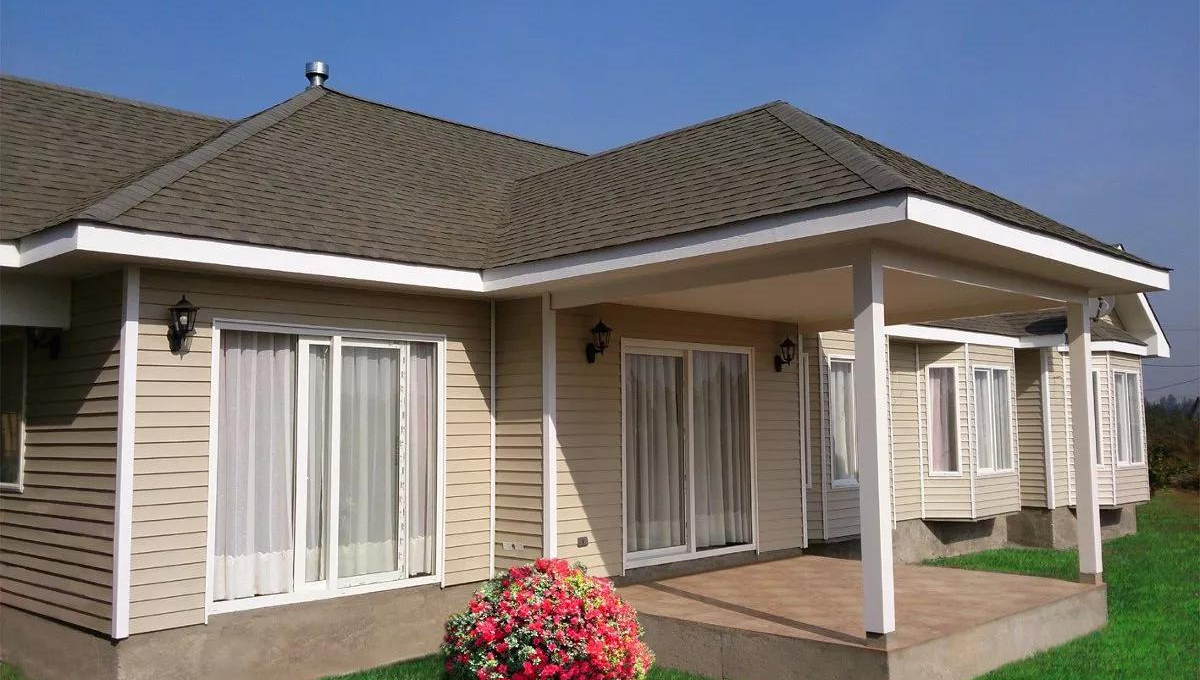 Cuatro habitaciones y dos baños: así es la casa prefabricada que se puede comprar online en Chile
