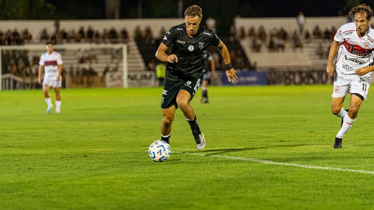 Matías Muñoz se ganó un lugar como titular en Gimnasia y Esgrima.