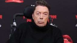 Tim Curry, el camaleónico actor de Hollywood, se despide a los 80