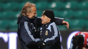 Con el espíritu del Diego: Fernando Signorini dará una charla de salud mental en el Deporte Con el espíritu del Diego: Fernando Signorini dará una charla de salud mental en el Deporte