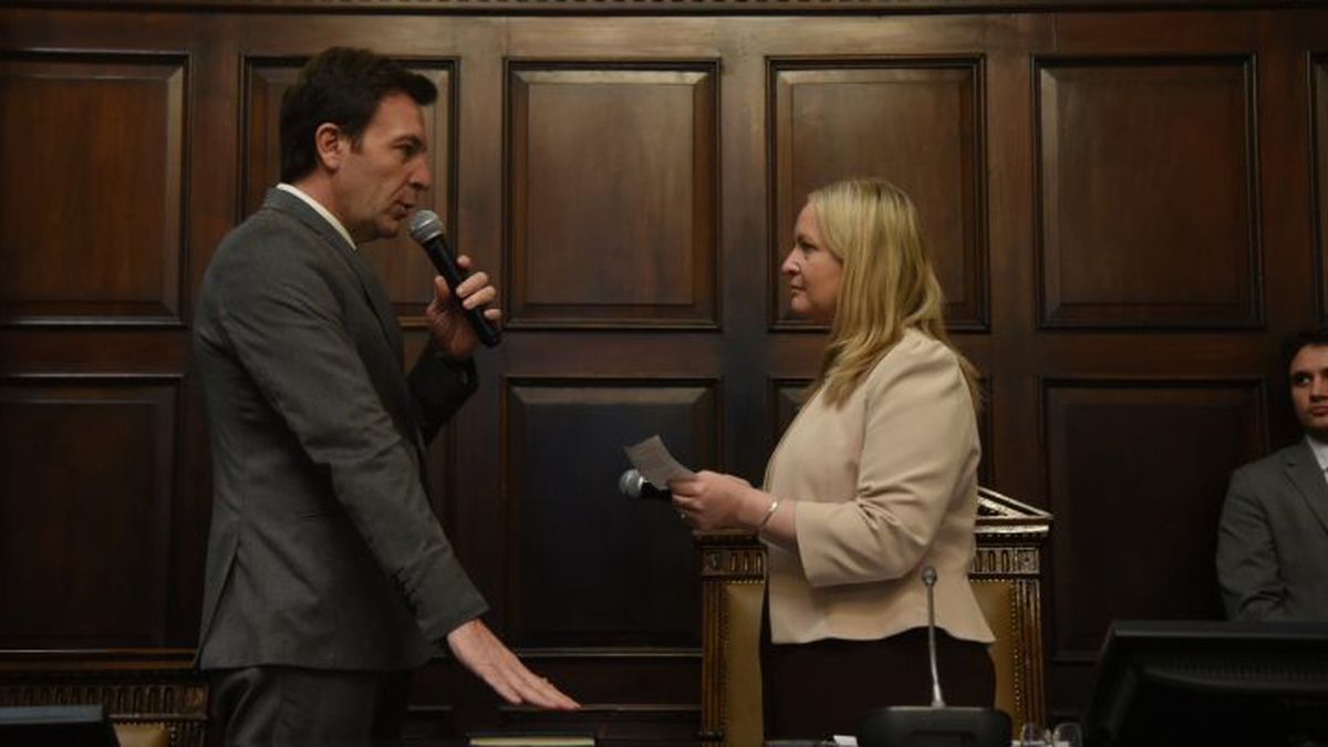 El peronista sanrafaelino Mauricio Sat quedó como vicepresidente del Senado y también está en el Jury de Enjuiciamiento. El peronista sanrafaelino Mauricio Sat quedó como vicepresidente del Senado y también está en el Jury de Enjuiciamiento.