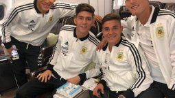 Con los jugadores de Colón