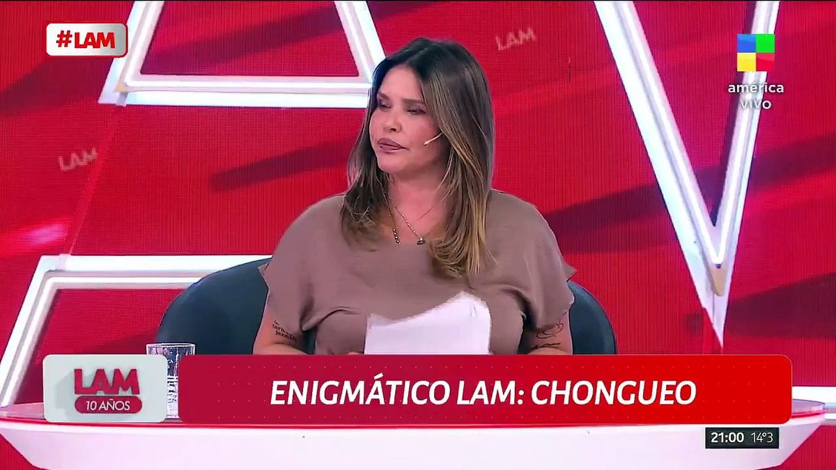 Evangelina Anderson estaría saliendo con un hombre tras su separación. Evangelina Anderson estaría saliendo con un hombre tras su separación.