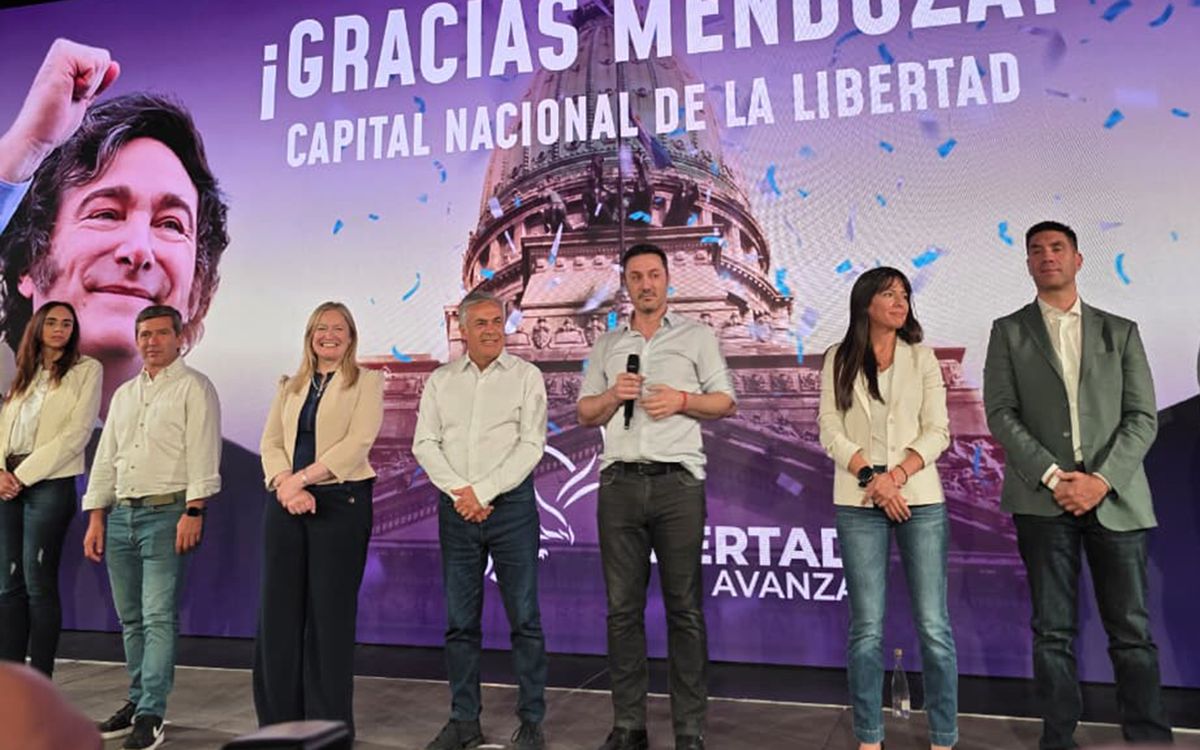 El domingo cornejistas, petristras y libertarios festejaron el contundente triunfo. Ahora deberán medir fuerzas en la Legislatura a la hora de votar.  El domingo cornejistas, petristras y libertarios festejaron el contundente triunfo. Ahora deberán medir fuerzas en la Legislatura a la hora de votar.