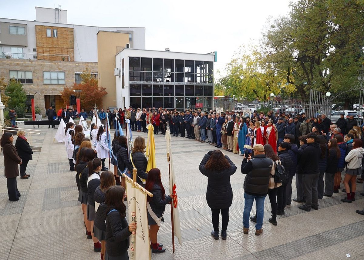 El acto oficial se realizó en el atrio de la iglesia de Nuestra Señora de la Merced. El acto oficial se realizó en el atrio de la iglesia de Nuestra Señora de la Merced.