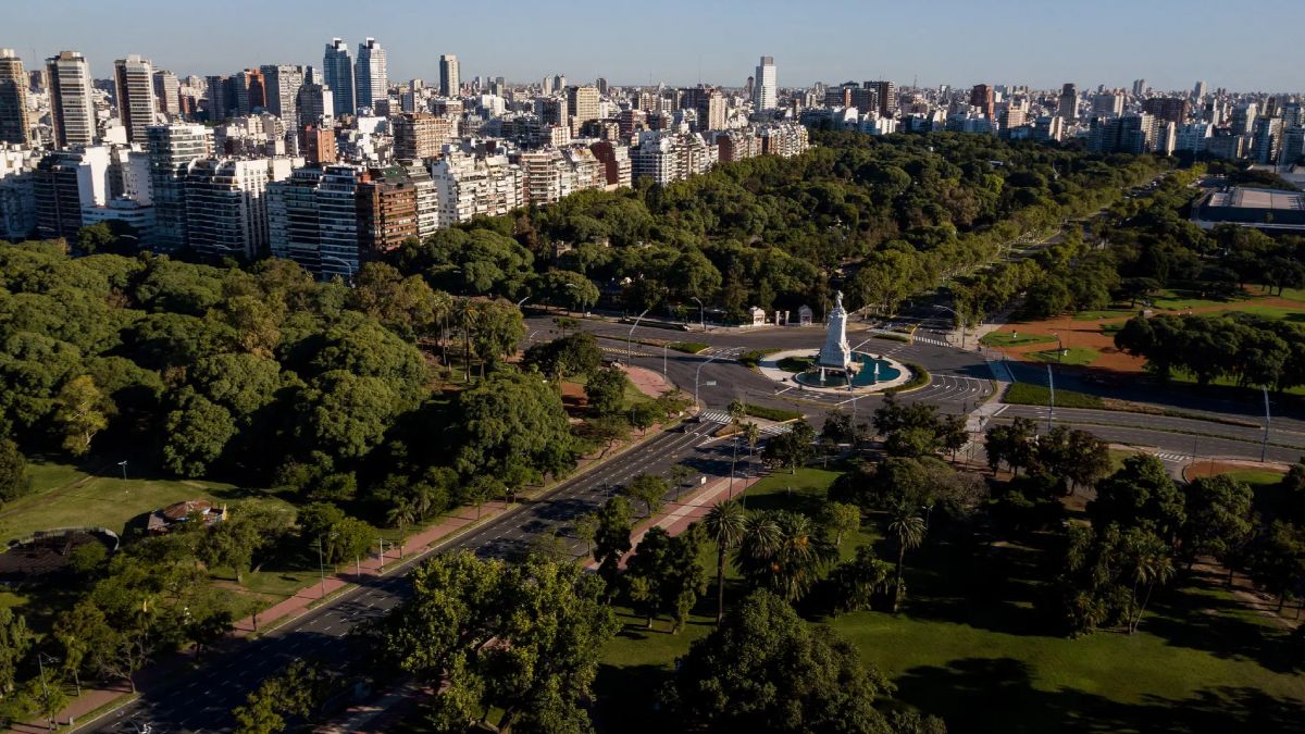 Rosario tiene un árbol cada cinco habitantes, Córdoba y Mendoza uno cada veinte y Buenos Aires uno cada ocho. (Foto: Getty Images)