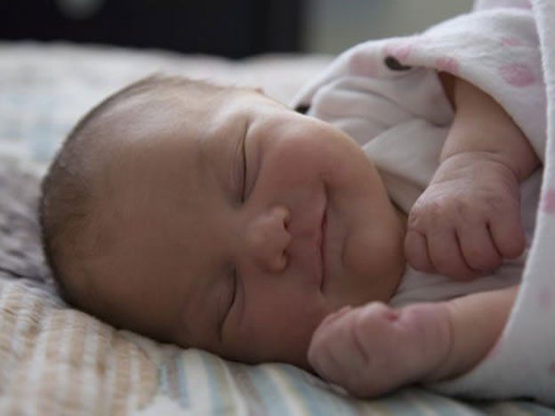 Dormir una siesta después de aprender algo ayuda a los bebés a recordarlo