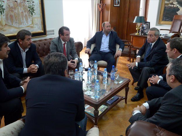 Los intendentes radicales rechazaron el financiamiento que ofreció Pérez