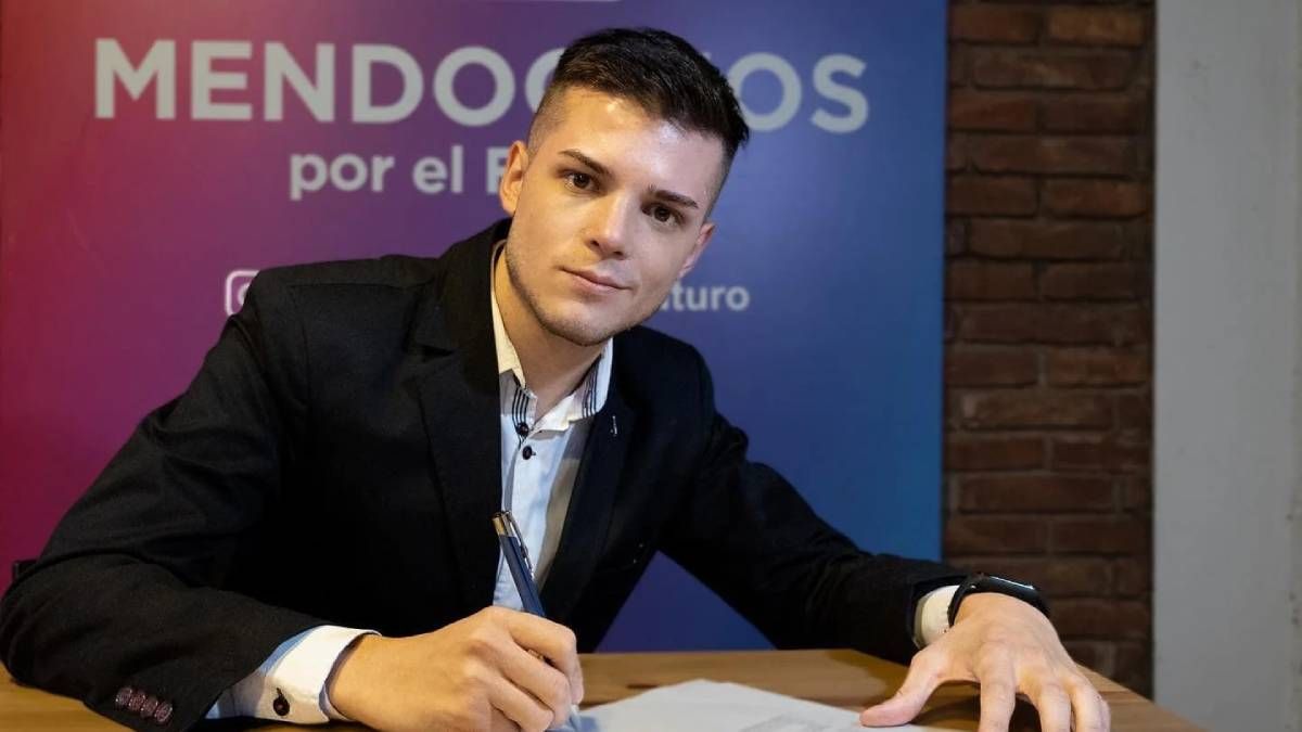 Lucas Villar, uno de los nuevos dirigentes del radicalismo y del sector de Petri que quedó como precandidato. El próximo 9 de agosto se confirmarán las postulaciones. Lucas Villar, uno de los nuevos dirigentes del radicalismo y del sector de Petri que quedó como precandidato. El próximo 9 de agosto se confirmarán las postulaciones.