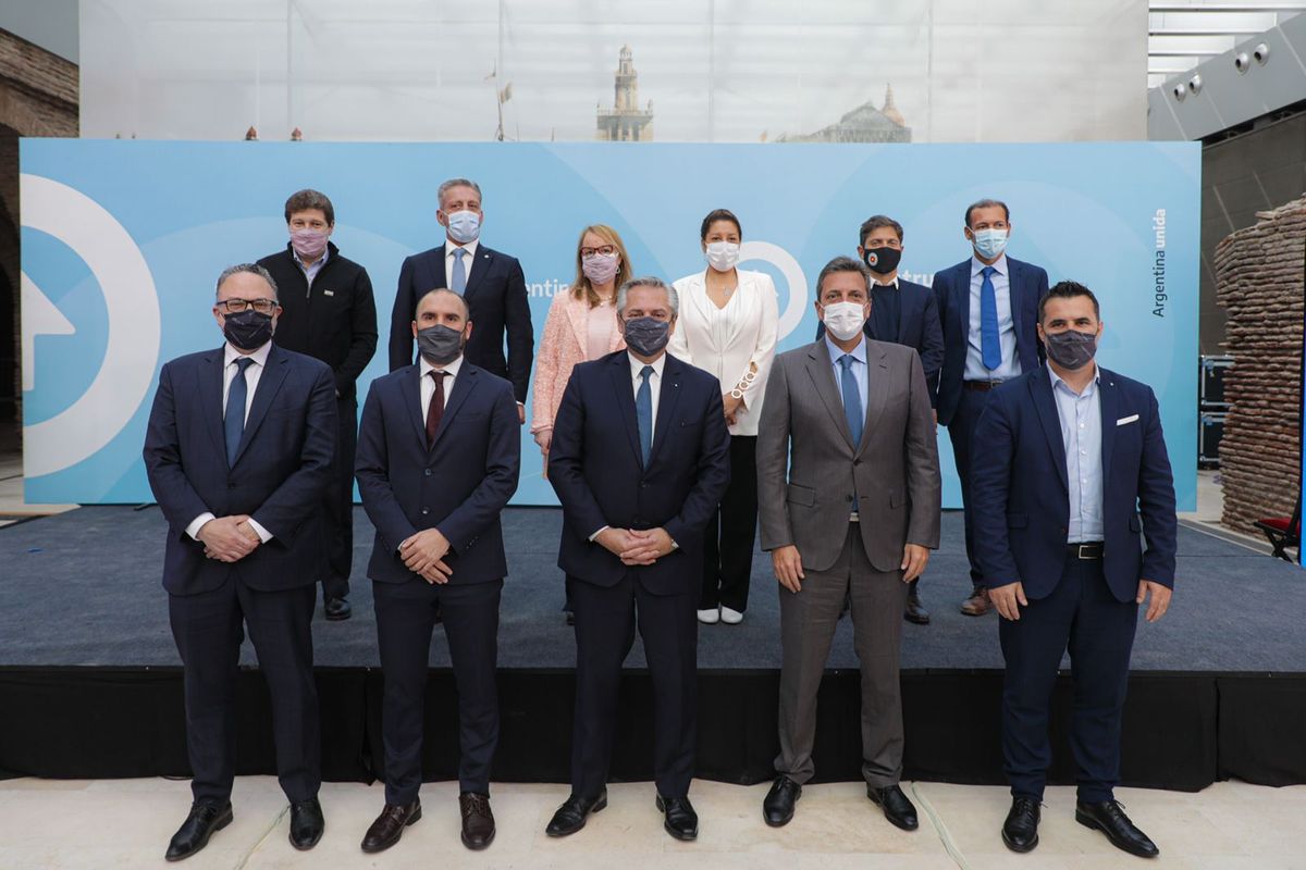 Alberto Fernández recibió el respaldo de los gobernadores del PJ y de la CGT