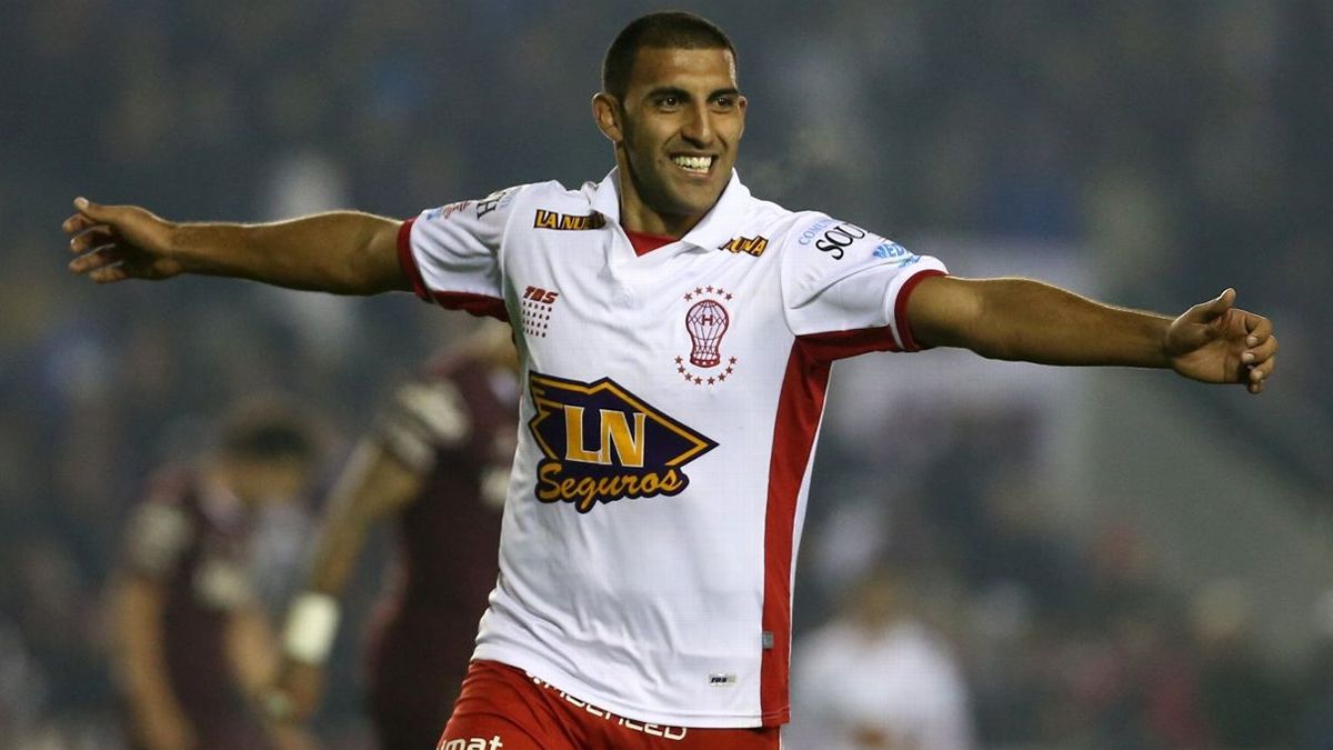 Huracán, dispuesto a 