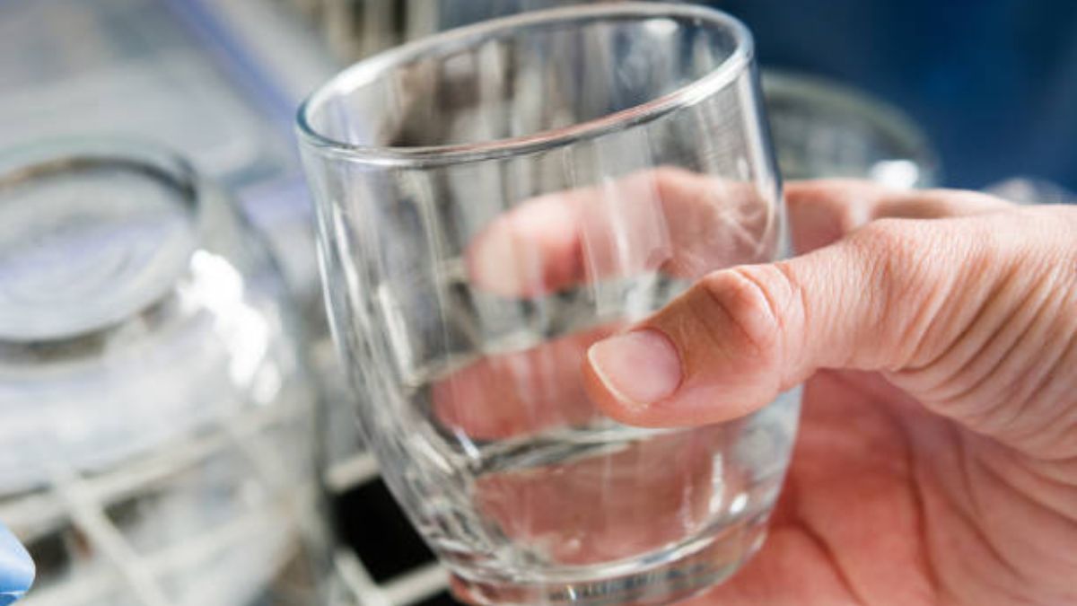 Reciclaje: guardá los vasos de vidrio viejos y transformalos en estas maravillosas ideas DIY