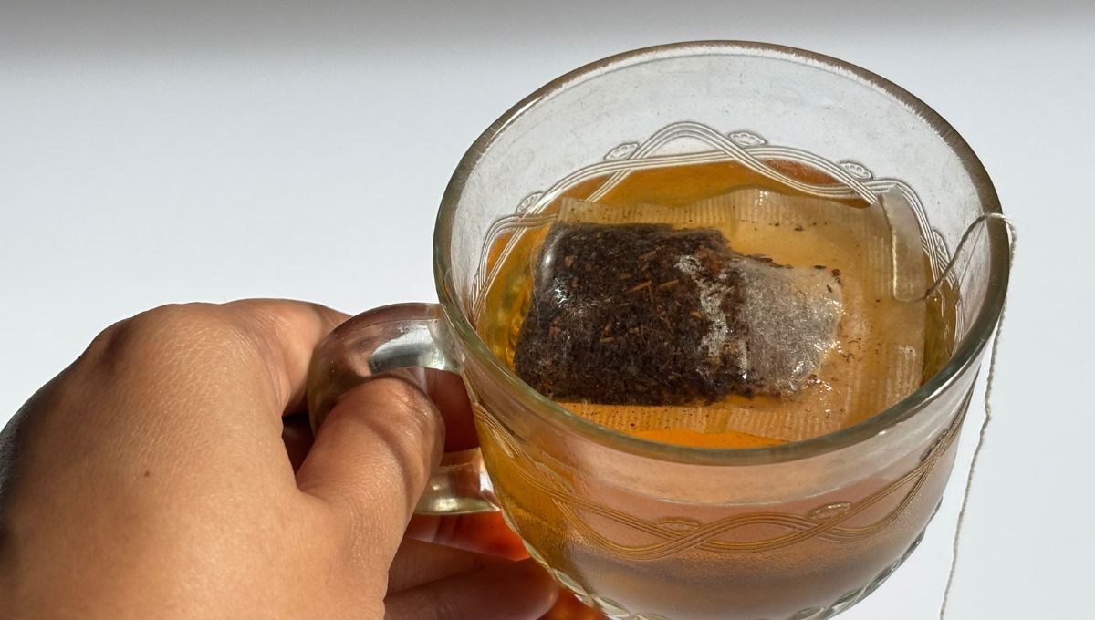 Con un par de saquitos de té usados, crea esta hermosa lámpara