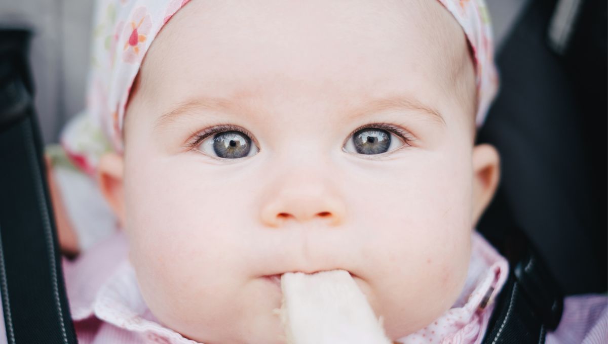 ¿Por qué algunos bebés naces con los ojos grises y cuál es su significado?