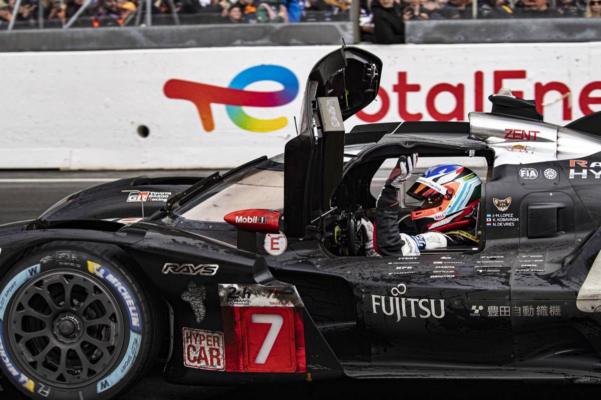 Pechito López llevó a Toyota al segundo puesto en las 24 horas de Le Mans. Pechito López llevó a Toyota al segundo puesto en las 24 horas de Le Mans.