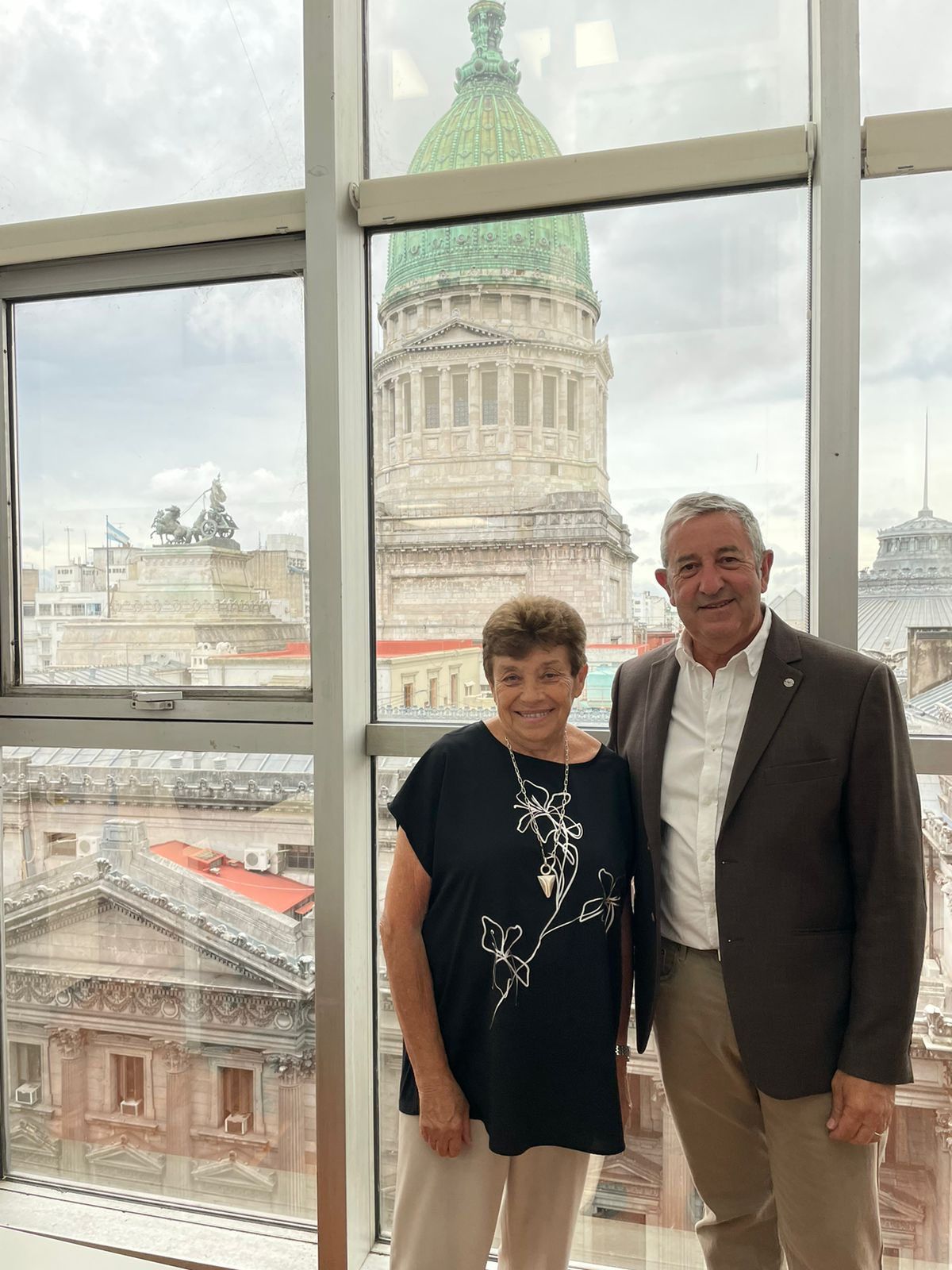 Aída Kemelmajer y Julio Cobos en el Congreso este jueves, antes de la exposición de la jurista mendocina. Aída Kemelmajer y Julio Cobos en el Congreso este jueves, antes de la exposición de la jurista mendocina.