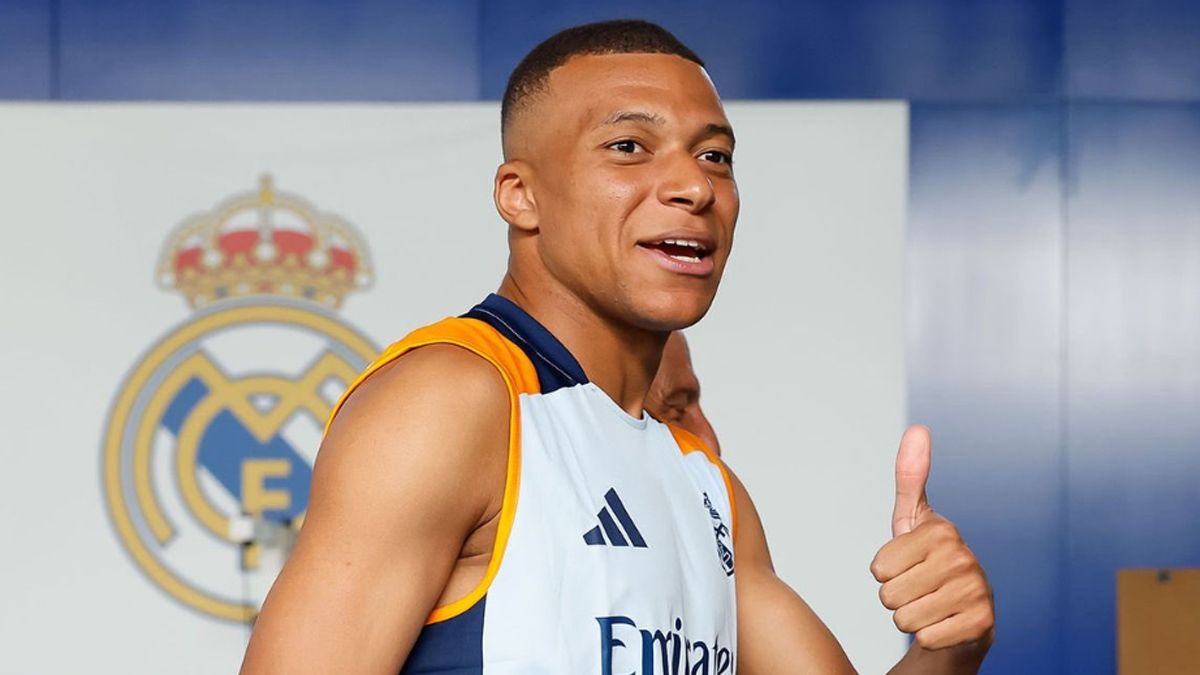 La deuda que tiene en PSG con Kylian Mbappé ronda los 60 millones de dólares y hace peligrar su participación en la Champions League, según la reglamentación de la UEFA. La deuda que tiene en PSG con Kylian Mbappé ronda los 60 millones de dólares y hace peligrar su participación en la Champions League, según la reglamentación de la UEFA.