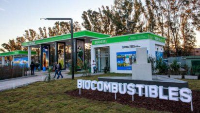 El Gobierno decretó, a través de la Secretaría de Energía, un aumento en los biocombustibles que será en cinco etapas, el primero será el Biodiesel.