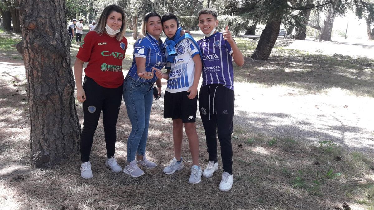 La felicidad de los hinchas de Godoy Cruz por su regreso