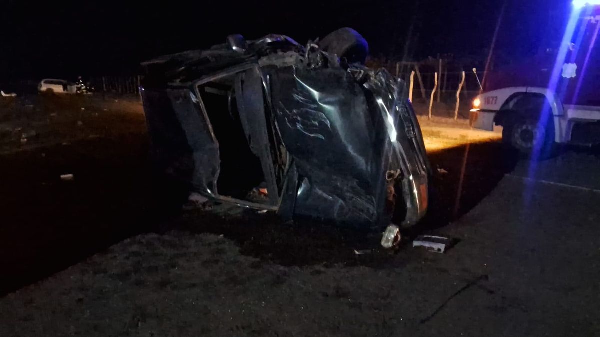 Así quedó la camioneta conducida por un hombre de 31 años, quien se cruzó de carril y provocó el accidente en la ruta 99, en Tupungato. Así quedó la camioneta conducida por un hombre de 31 años, quien se cruzó de carril y provocó el accidente en la ruta 99, en Tupungato.