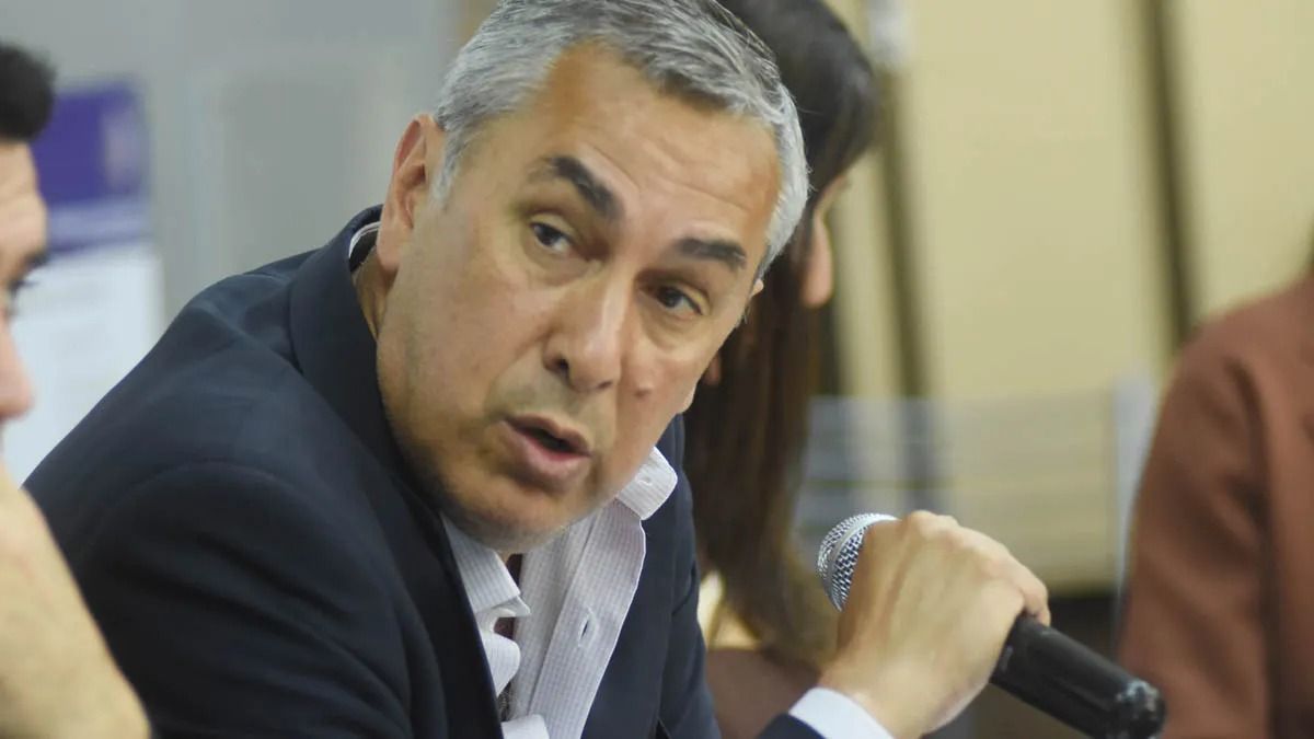 Vaquié no la dejó pasar y le contestó a De Marchi.