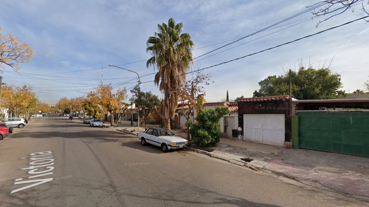 El hombre acusado de parricidio vive a muy pocos metros de la casa de su progenitor, en Villanueva, Guaymallén. El hombre acusado de parricidio vive a muy pocos metros de la casa de su progenitor, en Villanueva, Guaymallén.