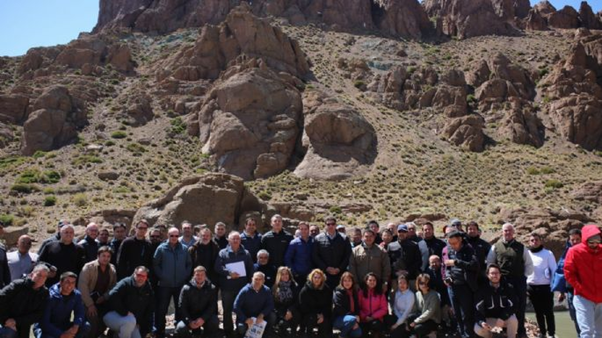 Visita de 26 empresas y pymes a la zona de Portezuelo del Viento, en 2019. Visita de 26 empresas y pymes a la zona de Portezuelo del Viento, en 2019.