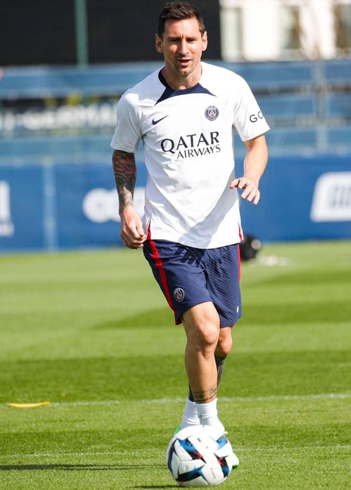 Messi encabeza la lista de 24 argentinos que jugarán la Champions este año