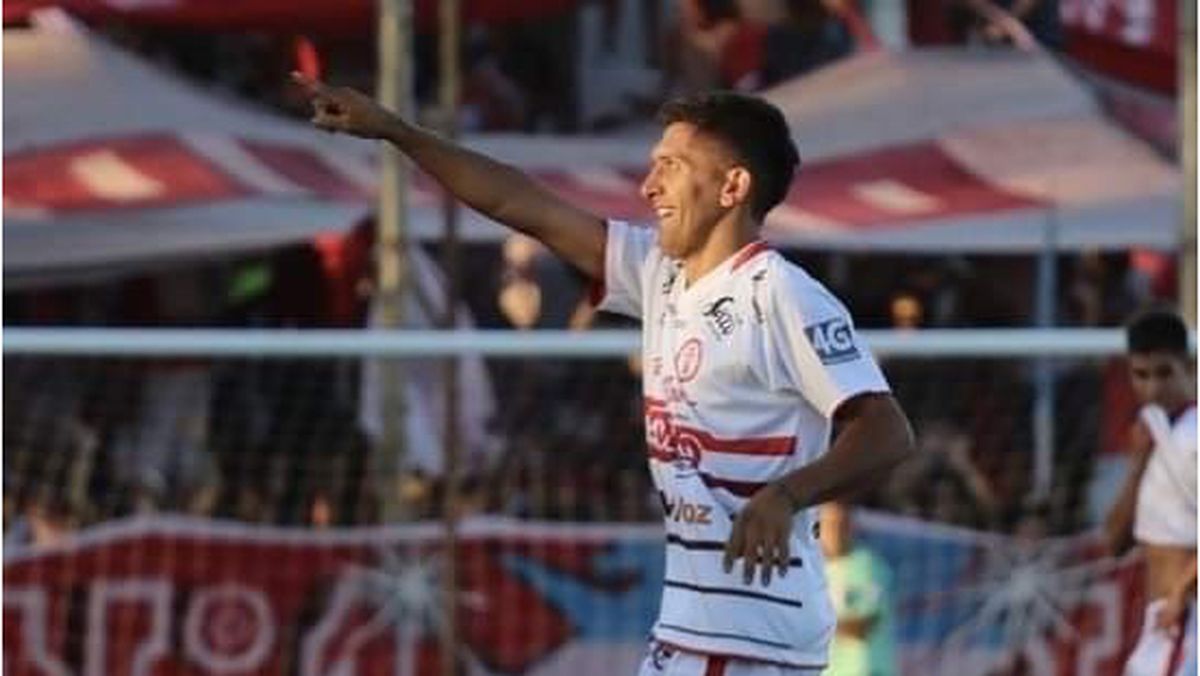 Claudio Ulloa cumplirá su tercera etapa en el club de calle Olascoaga. Claudio Ulloa cumplirá su tercera etapa en el club de calle Olascoaga.