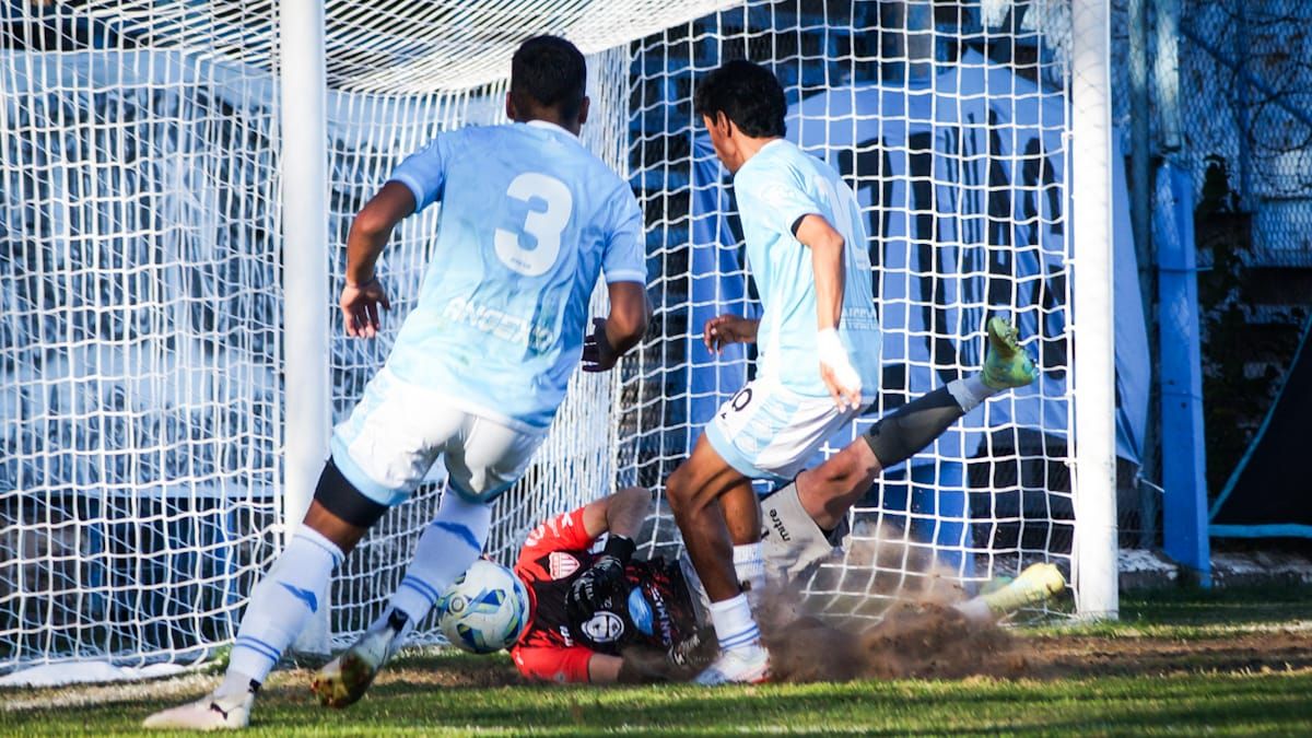 El equipo de Pablo Jofré consiguió un importante triunfo de local. El equipo de Pablo Jofré consiguió un importante triunfo de local.