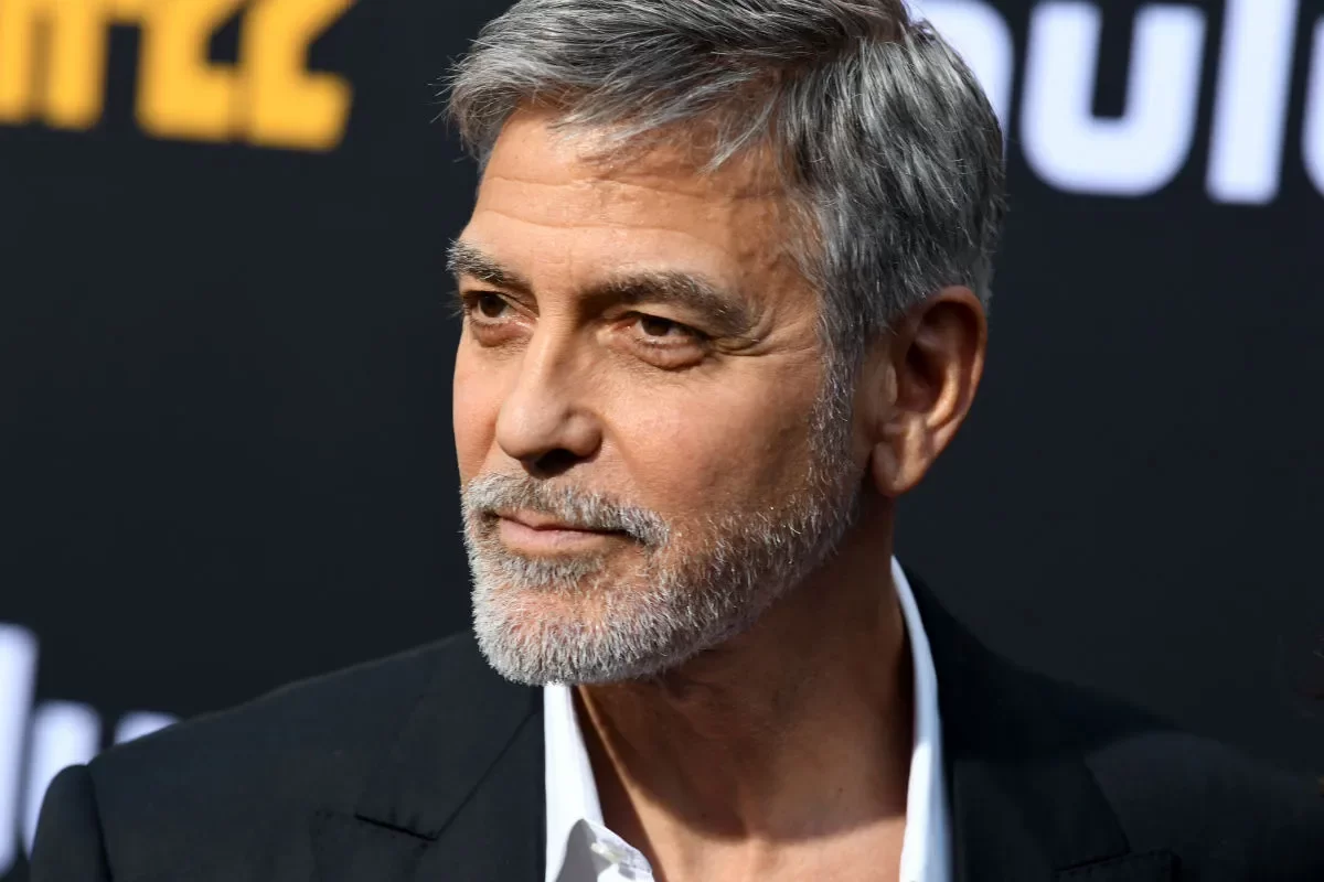 Se hizo pasar por George Clooney y la estafó con 300 dólares Se hizo pasar por George Clooney y la estafó con 300 dólares