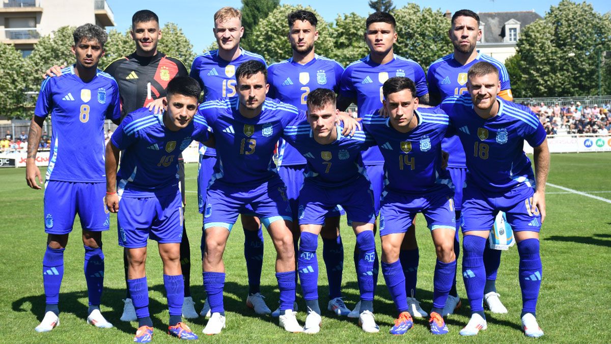 Los titulares de la Selección argentina Sub 23 antes del debut en los Juegos Olímpicos París 2024. Los titulares de la Selección argentina Sub 23 antes del debut en los Juegos Olímpicos París 2024.