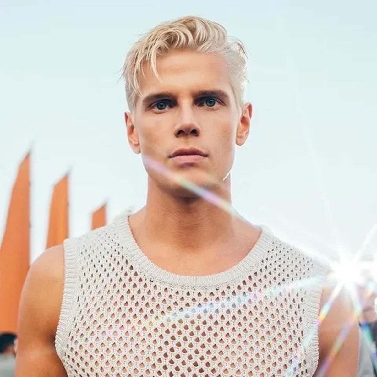 Alessandro Egger contó que tuvo una relación difícil con su familia, que no compartía su aspiración de convertirse en modelo. Alessandro Egger contó que tuvo una relación difícil con su familia, que no compartía su aspiración de convertirse en modelo.