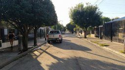Los ladrones llegaron a la rotisería con intenciones de robo y ante la resistencia de los empleados del lugar, dispararon contra el local provocandole graves heridas a un hombre que murió en el hospital