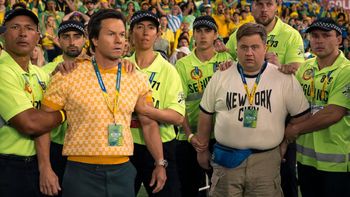 La película de Mark Wahlberg con Eva De Dominici que arrasa en Prime Video