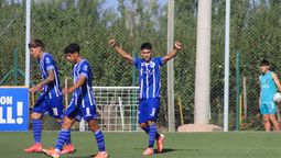 Bruno Barrionuevo festeja el gol de Godoy Cruz ante River Plate.