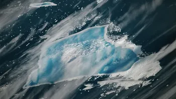 El enorme iceberg que preocupó al mundo está a punto de desaparecer: cambió de color El enorme iceberg que preocupó al mundo está a punto de desaparecer: cambió de color