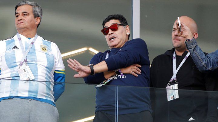 A Maradona se le soltó al lengua... Y mirá quién la ligó feo