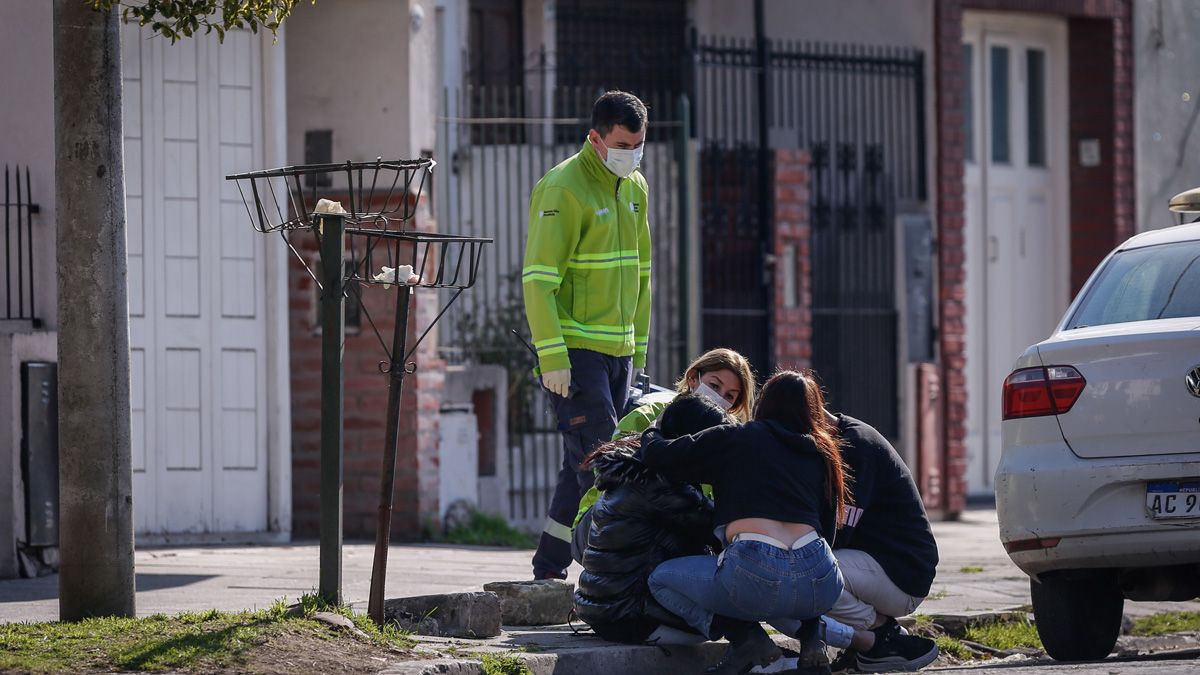 Familiares de la víctimas mostraron dolor e indignación al conocer la noticia del doble homicidio, en Mar del Plata 