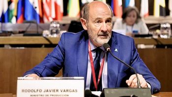 Vargas Arizu en Chile: Mendoza busca financiamiento y pone el foco en los clúster productivos para crecer Vargas Arizu en Chile: Mendoza busca financiamiento y pone el foco en los clúster productivos para crecer