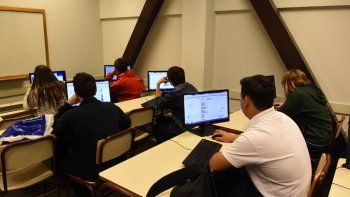 Maratón de programación para alumnos secundarios