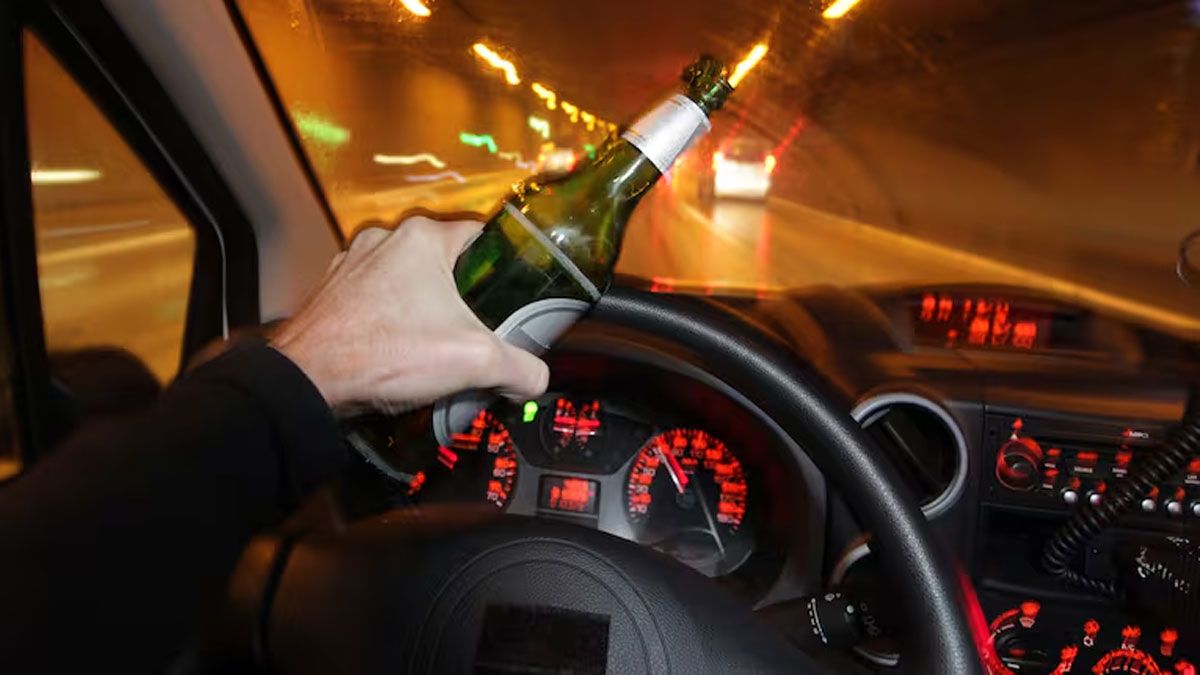 Conductor borracho sorprendió a los agentes de tránsito: 